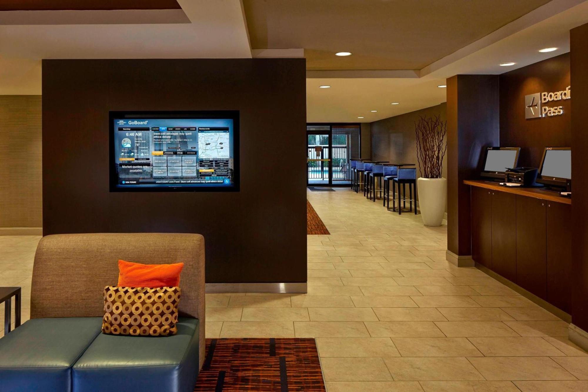 Hotel Courtyard By Marriott Orlando East/Ucf Area Alafaya Exterior foto
